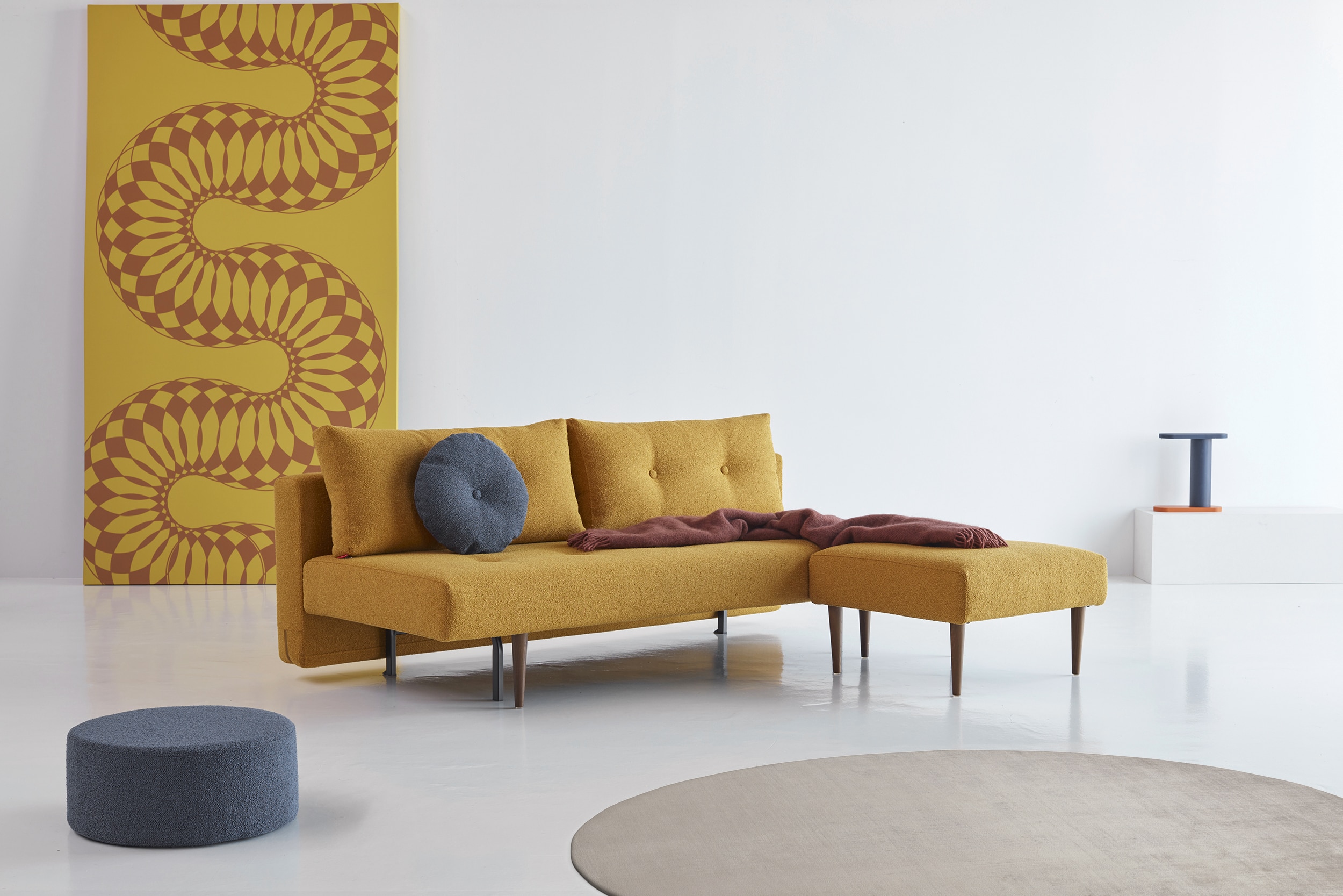 Recast Plus Ottoman Dark Styletto 536 E2 Web