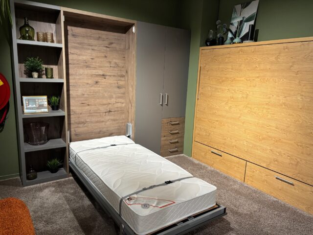 Showroom model Bed cupboard Rapido