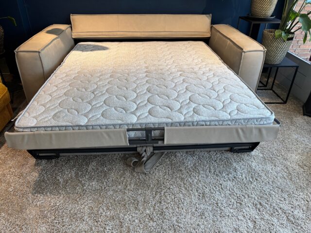 Showroom model Sofa bed More in leather
